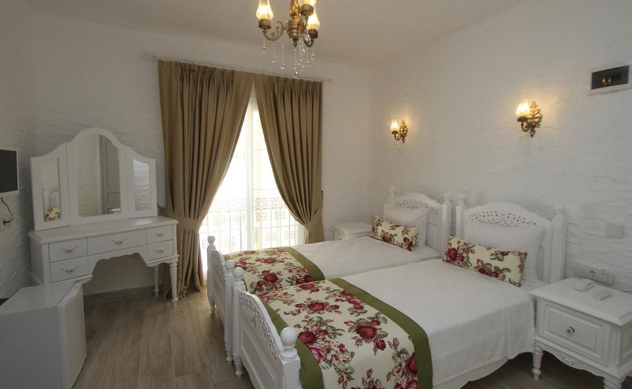 Çeşme Alya Mou Butik Hotel מראה חיצוני תמונה